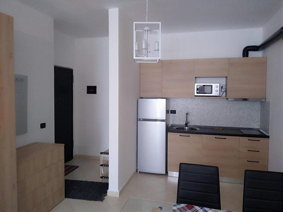 Coastal Apartment Драч Екстериор снимка